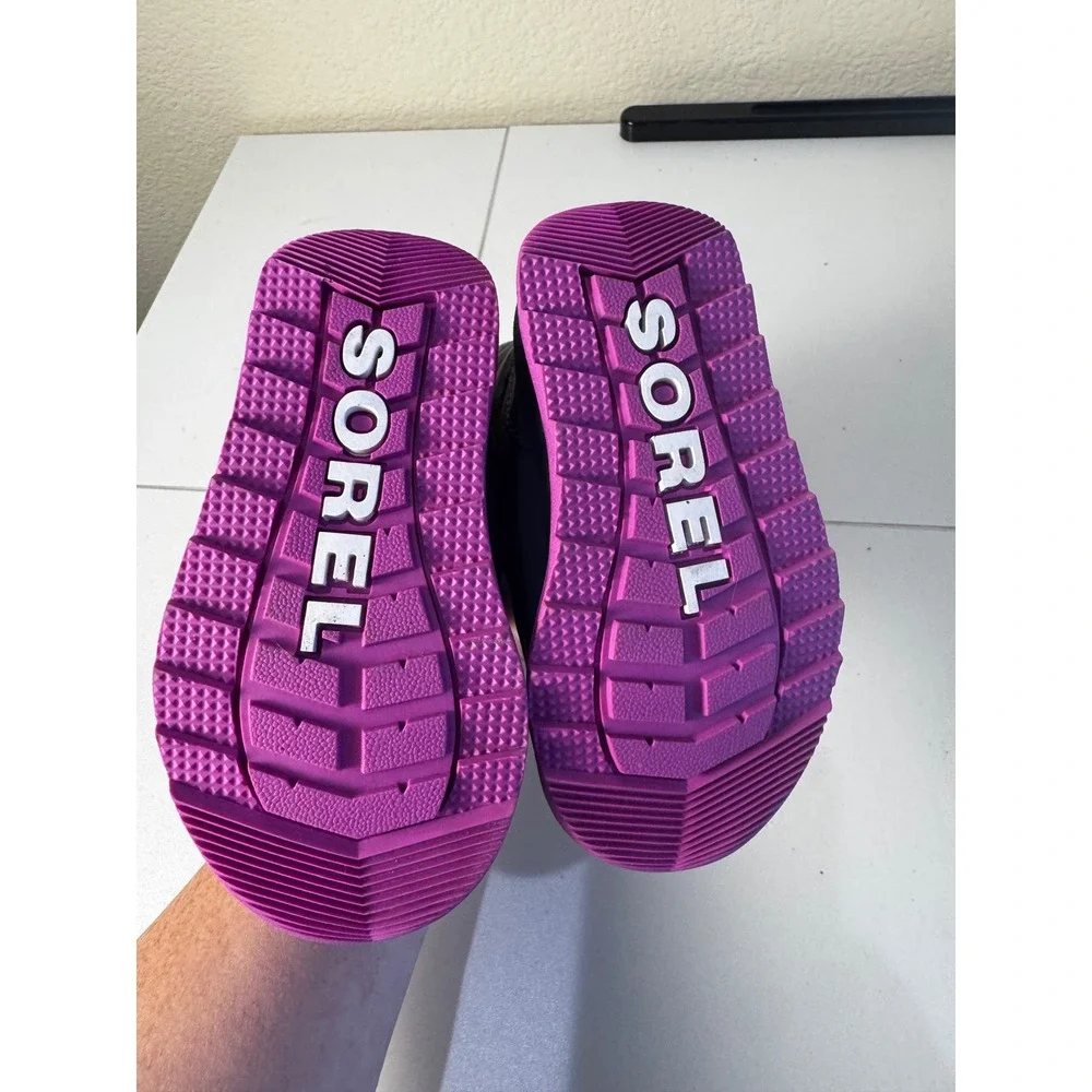 Sorel Whitney II Strap Waterproof Snow Boots Kids Size‎ 5 Grey Pink Insulated